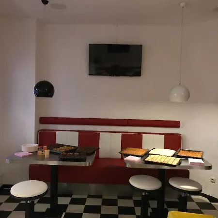 Diner 50er Style Üdülőközpont Magdeburg